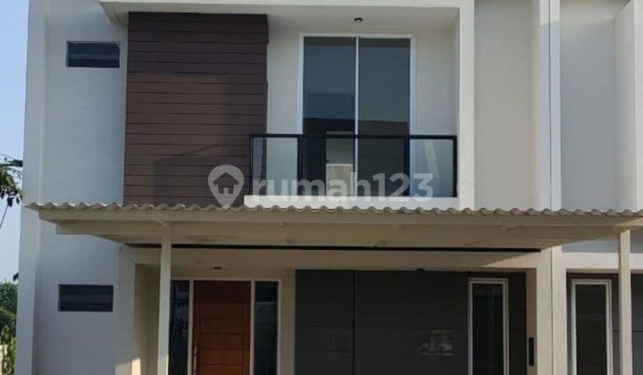 Rumah Central Park Baru 2 Lantai, Sedati, Sidoarjo.