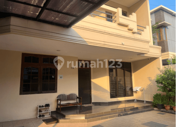 2-Storey House in Taman Harapan Indah 246 m2 in Jelambar