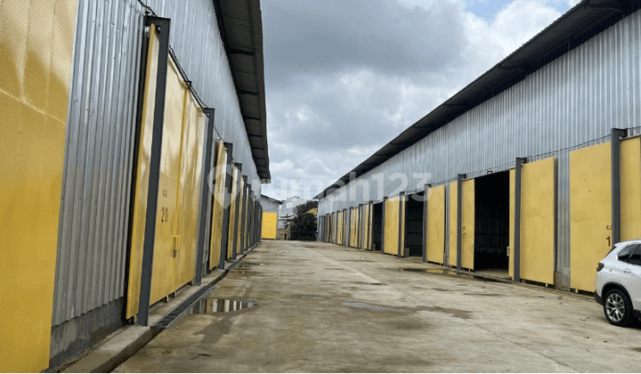 Gudang 12 X 20 di Jelambar, Wijaya Kusuma, Taman Duta Mas, Jakarta Barat