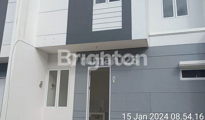 RUMAH GRANDCITY CLUSTER HAYFIELD LOKASI AMAN NYAMAN HARGA NEGO