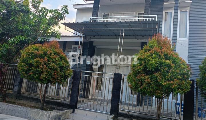 RUMAH DUA LANTAI DI WIKA