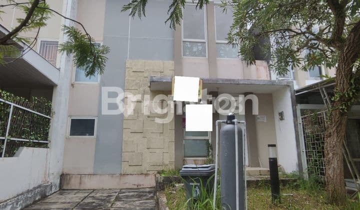 DISEWAKAN RUMAH TENGAH KOTA BERNUANSA MINIMALIS LOKASI DALAM PERUMAHAN GRANDCITY AMAN NYAMAN HARGA NEGO