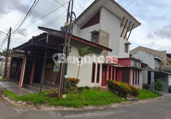 For Sale: Minimalist-Style City Center House Located in a Secure and Comfortable Wika Housing Complex, Negotiable Price