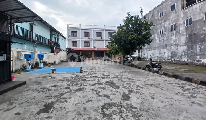 Dijual Kos2an Ruko Kantor dan Lapangan Bulu Tangkis yang Masih Aktif Beroperasi