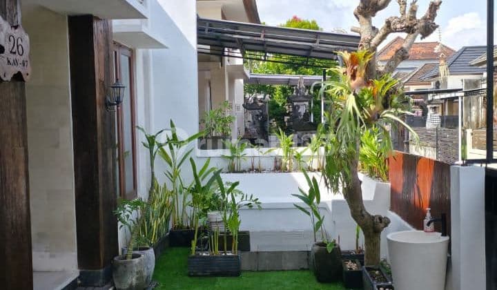 Rumah Cantik Gaya Villa di Kesiman Kerthalangu