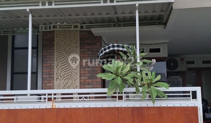 Rumah Modern 2 Lantai Modern Minimalis di Pedungan