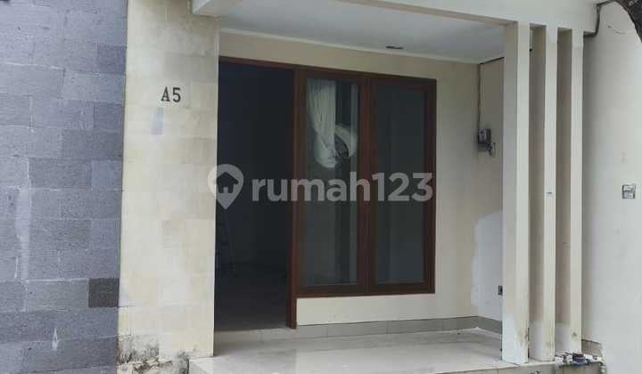 Rumah Semi Villa di Jalan Tukad Badung Lengkap dengan Kolam Renang