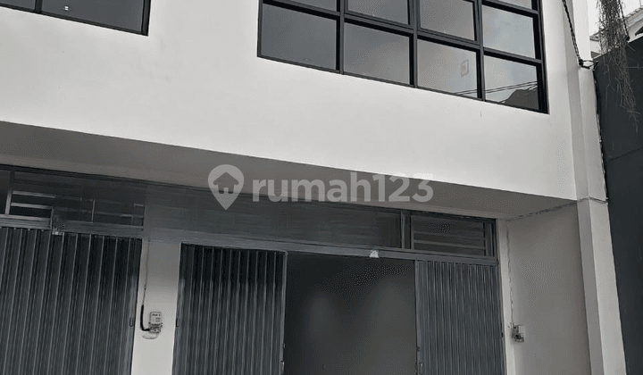 Ruko Lantai 2 Strategis Jalan Utama di Padang Sambian Denpasar