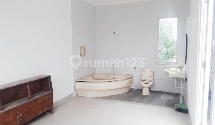 Nice House In Simplicity The Icon BSD South Tangerang