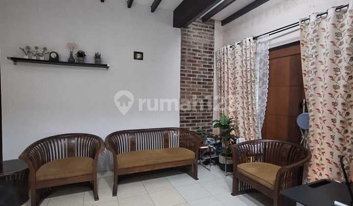 Rumah Dekat Pintu Toll Parigi di Mahagoni Park Graha Raya Bintaro Jaya