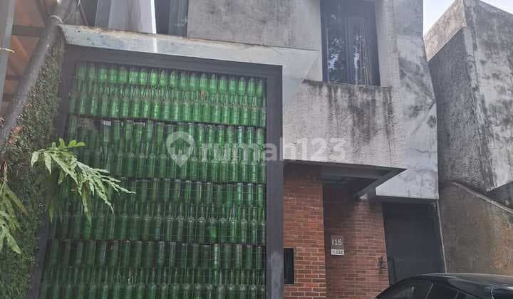 Rumah Bagus di Ozone Residence Veteran Bintaro Jakarta Selatan.