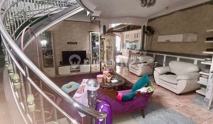 Rumah Bagus di Jl Pahlawan Kp Baru Sukabumi Selatan Jakarta Barat