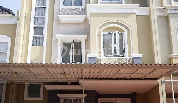 Gading Serpong 3 Lantai Siap Huni.