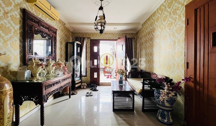 Minimalist Modern House in Turangga Buahbatu Area, Bandung City