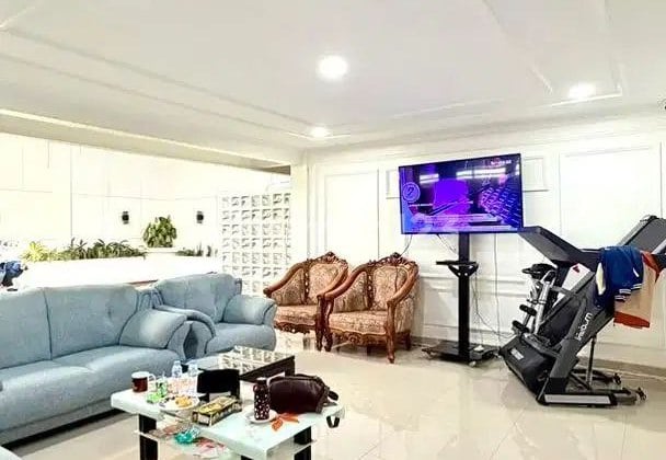 Rumah Megah di Antapani Bandung Dalam Komplek Nyaman dan Aman