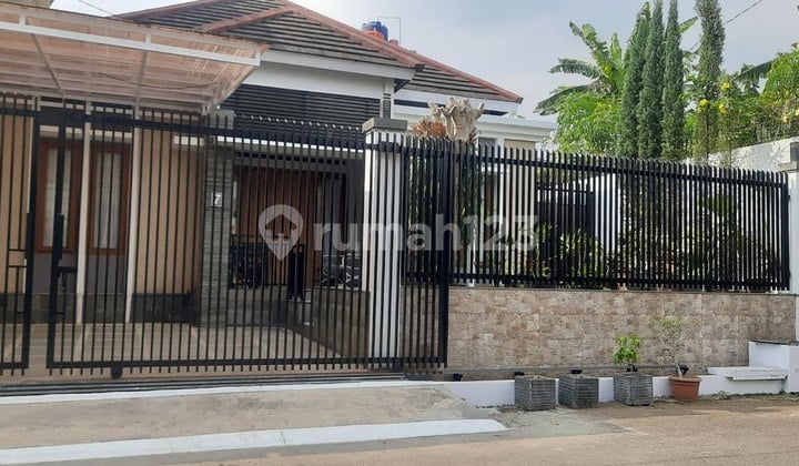 Rumah Modern Minimalis di Gegerkalong Sayap Setiabudi Bandung