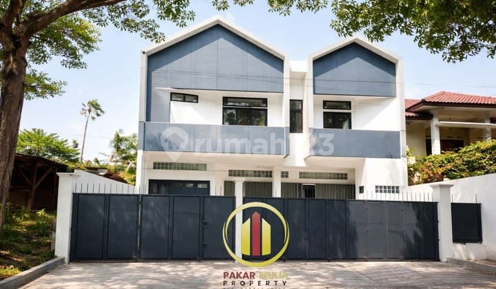 Rumah Ruang Usaha Kantor Mainroad Cigadung Raya Kota Bandung