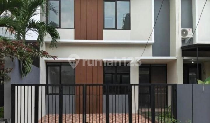 Rumah Bagus Cluster Nyaman Row Jalan Besar di Antapani Bandung