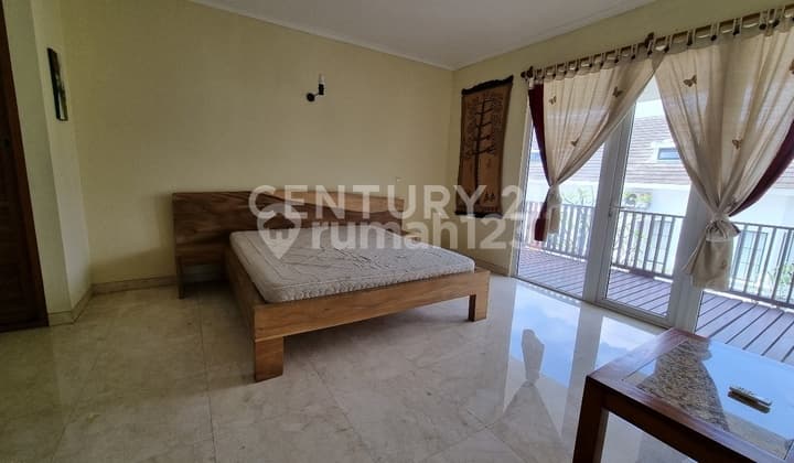 For Rent House in Bangka Cluster Jakarta.