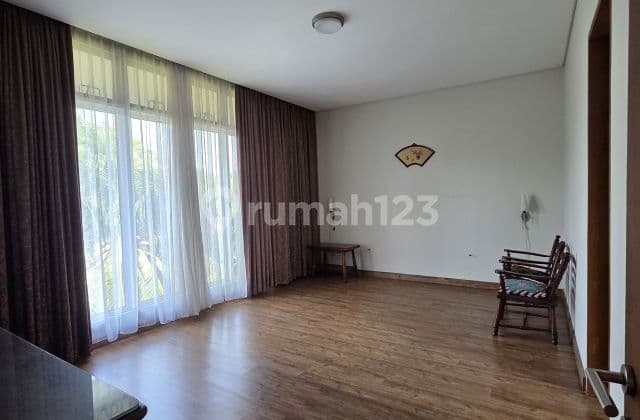 House for Sale in a Quiet Area with Easy Access to Jorr and Fatmawati