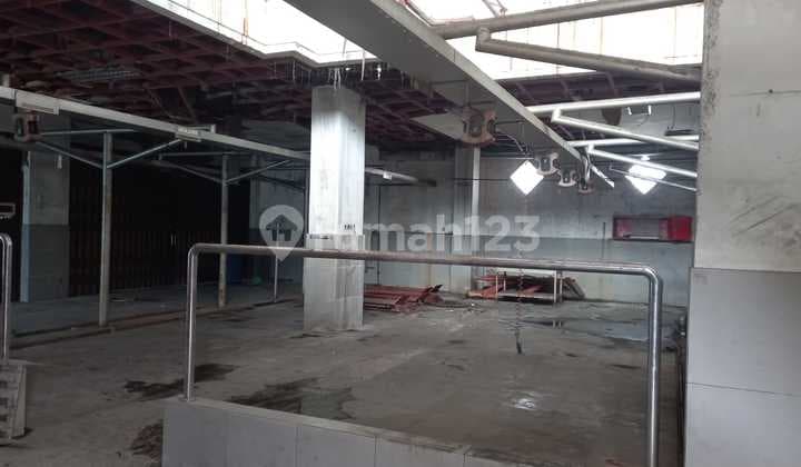 For Sale Used Showroom Gatot Subroto Street, Tangerang City
