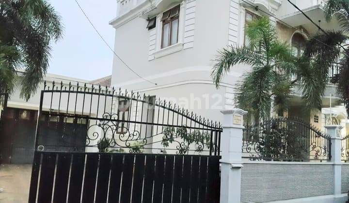 Rumah Bagus 2 Lantai Luas 640 Pondok Ranji, Ciputat
