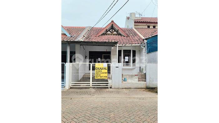 Quick Sale 1 1/4 Story House in Duta Garden Tangerang