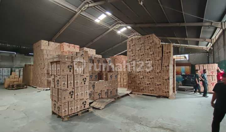 Gudang Raya Jurumudi Baru, Halim Perdana Kusuma