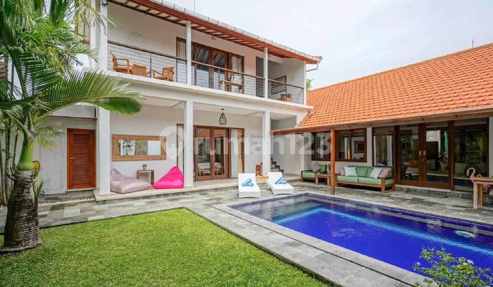 2-Story Villa Sukha Umalas, Kerobokan Kelod, Bali