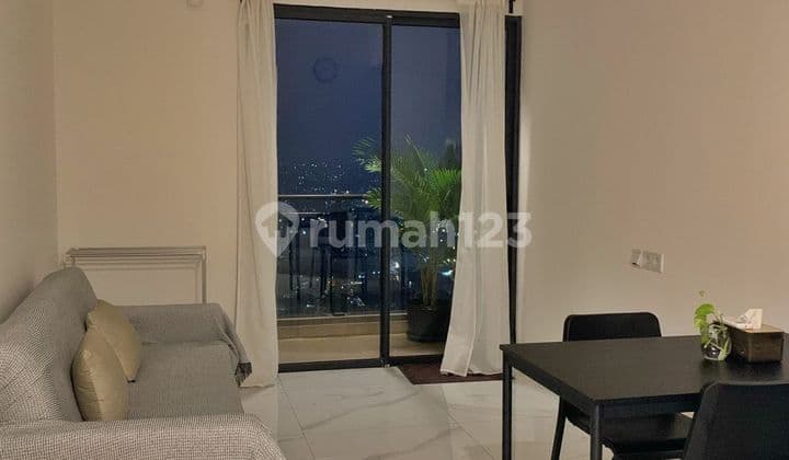 For Sale / Quick Sale Ready-to-Occupy Apartment with Strategic Location at Sky House Tower Castilla, Alam Sutera, Pinang, Tangerang, Banten