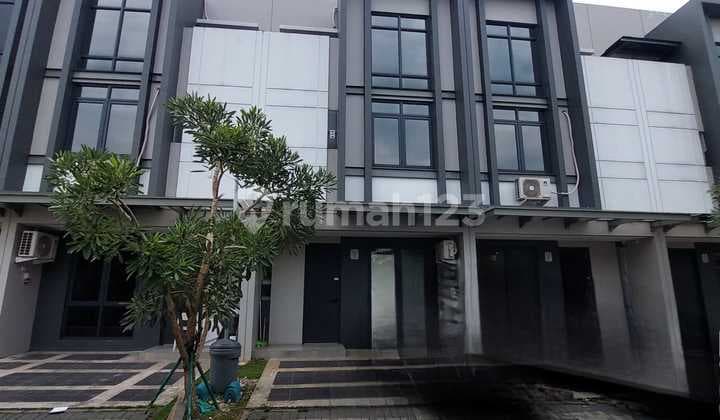 WTS / Dijual Cepat Ruko 3 Lantai Gandeng Sekaligus dan Siap Pakai di Latinos Business District, BSD City, Serpong, Tangerang Selatan, Banten