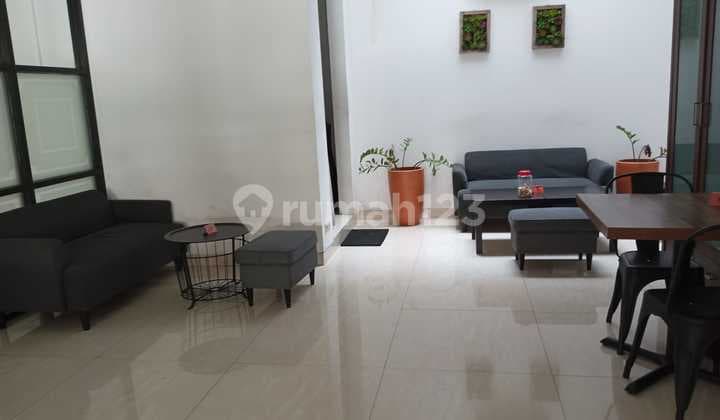 Rumah Unfurnished SHM Bendungan Hilir, Jakarta Pusat