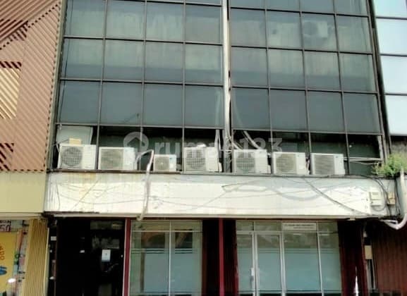 Ruko gandeng 4 depan belakang 2 muka, Gajah Mada, Jakarta Pusat