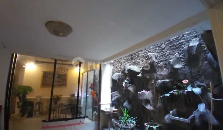 House for sale Unfurnished SHM Penggilingan, East Jakarta