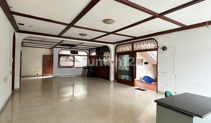 Rumah, 2 Lantai, SHM, di Guntur Jakarta Selatan