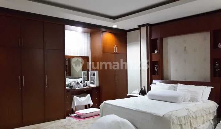 Rumah Unfurnished SHM Guntur, Jakarta Selatan