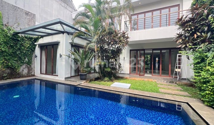 1212 DISEWAKAN RUMAH TROPICAL MODERN CANTIK SIAP HUNI DI MENTENG