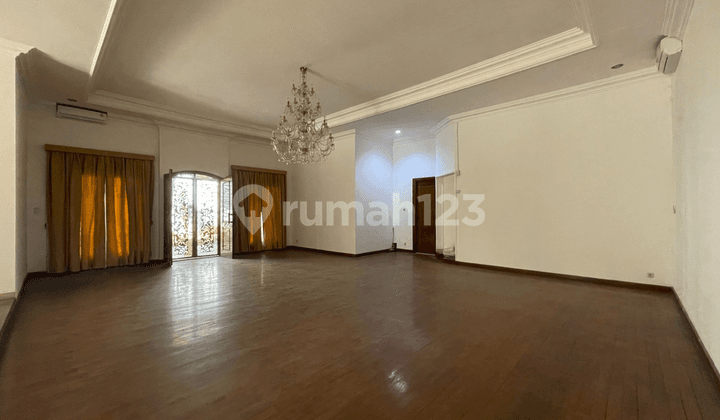 YC2 DIJUAL RUMAH VINTAGE CEMPAKA PUTIH HOEK TANAH LUAS JARANG ADA