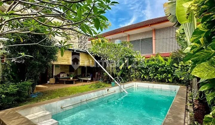 Rumah Mewah Ala Villa Bali Murah di Dekat MRT Lebak Bulus