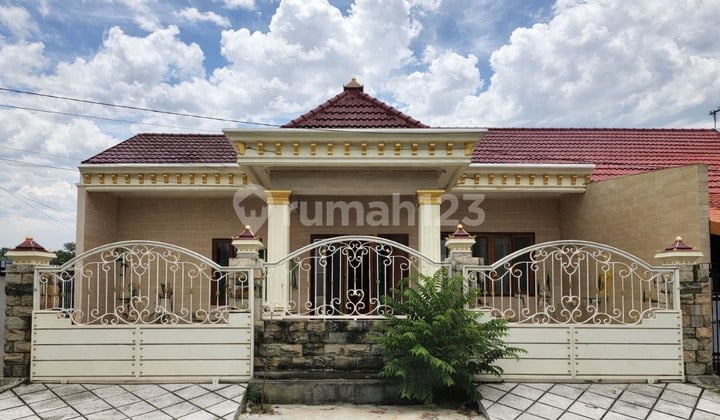Disewakan Rumah Rungkut Barata - Jalan Kembar