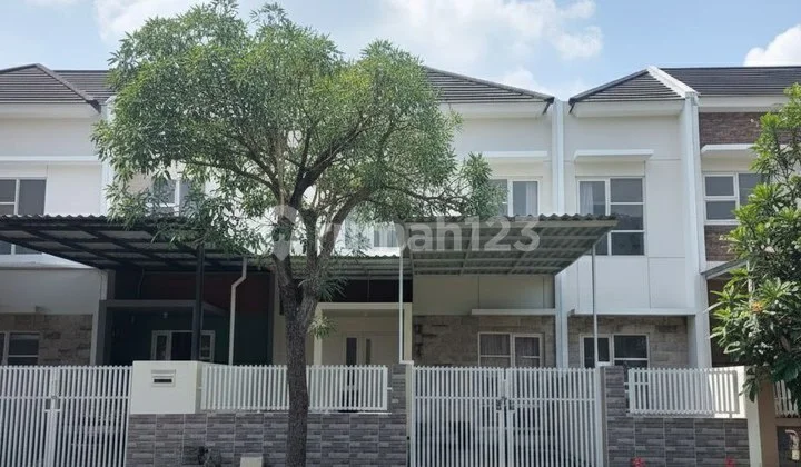 Disewakan / Dijual Rumah Puri Surya Jaya- Full Renov