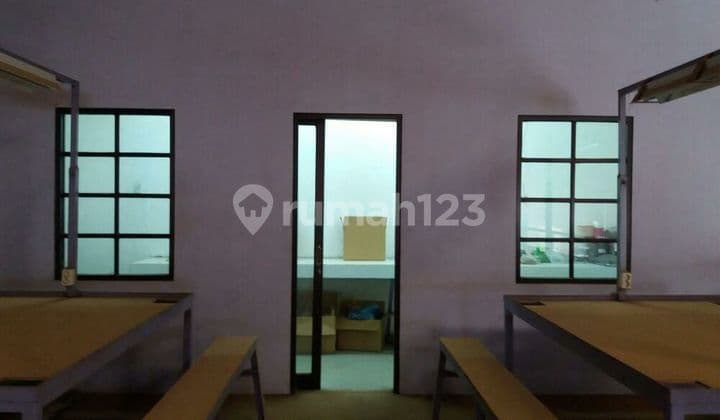 For Sale Tritan Taman Warehouse - 40"" Container Access