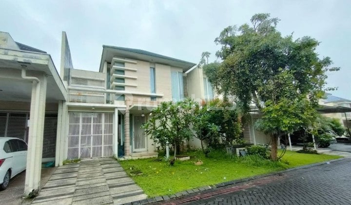 Dijual Rumah Pakuwon Indah The Mansion