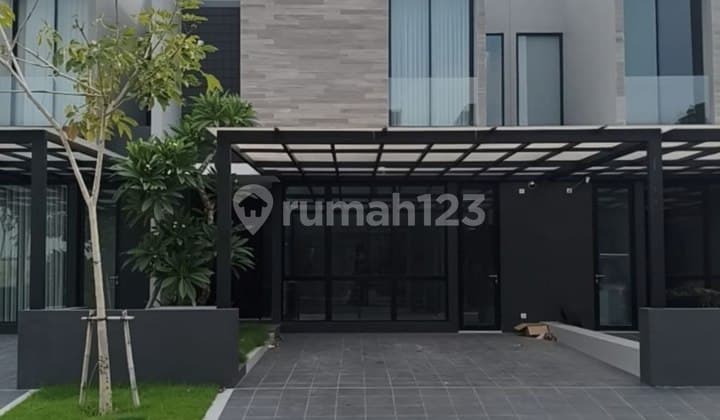 DISEWAKAN RUMAH PELICAN HILL CITRALAND - FURNISHED