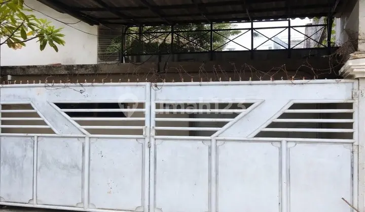 Dijual Rumah Jalan Dharmahusada