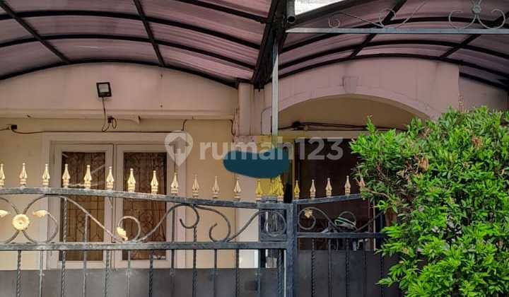 Dijual Rumah 2 Lantai Siap Huni di Metro Permata