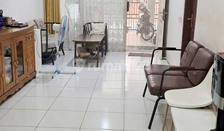 Dijual Rumah Siap Huni 1.5 Lantai Taman Semanan Indah