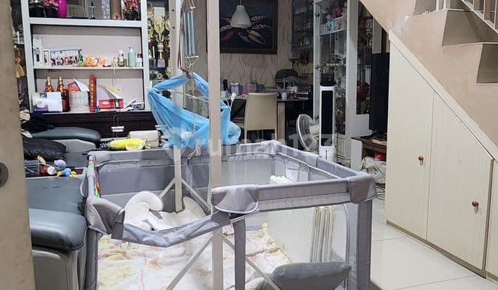 Dijual Rumah Siap Huni di Green Lake City