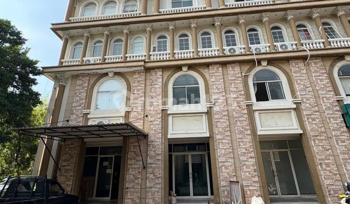 Disewa Ruko Sentra Niaga Hadap Dalam Unit Ready