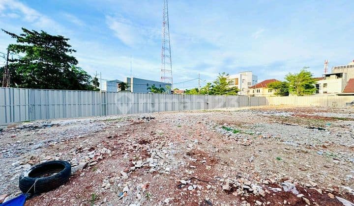 Disewa Tanah Pinggir Jalan Raya Di Meruya Selatan